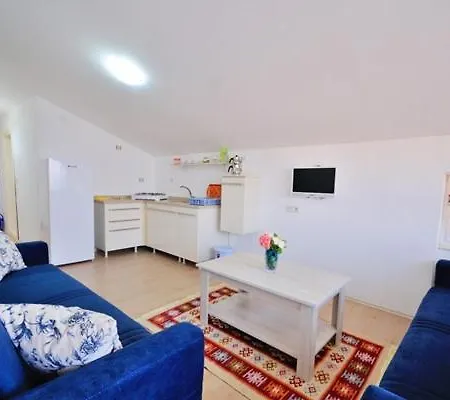 Lodos Apart Apartman *